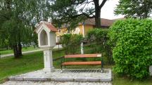  Blick auf ein Marterl beim Stutenmilchhof Gallistl 